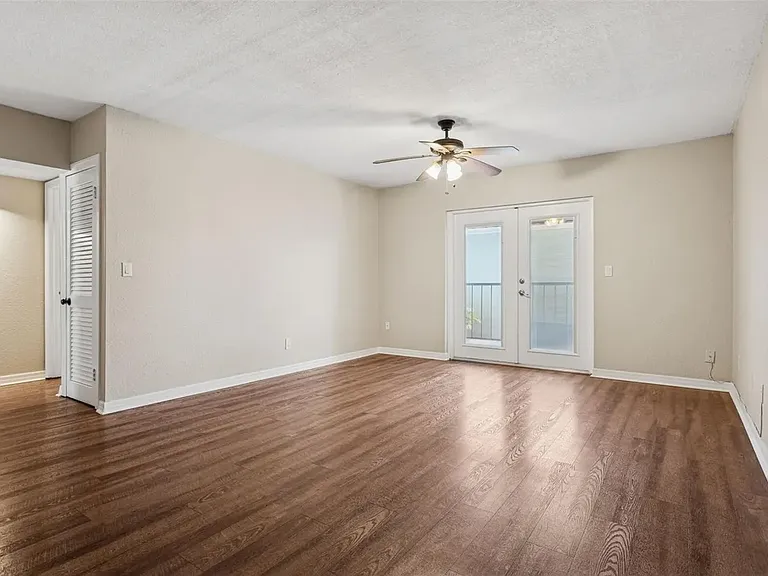 14421 Americana Cir #204 — Photo 10