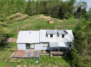 158 Bud Chatten Rd, Leon, WV 25123