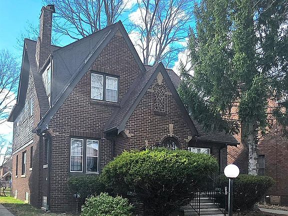2nd image of 14433 Mansfield St