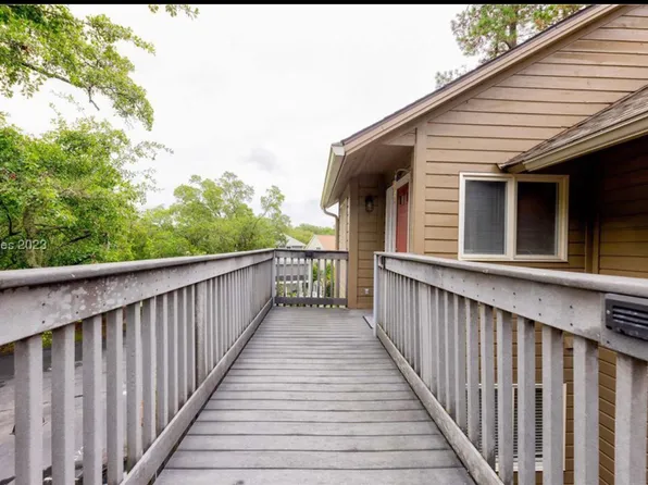 50 Yacht Cove Dr APT 230, Hilton Head Island, SC 29928