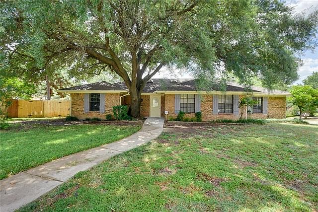 1st image of 1100 Cypress Ct
