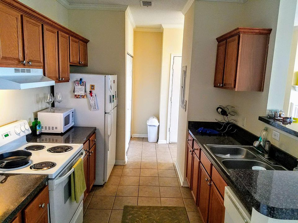 2nd image of 45 Sycamore Ave APT 434