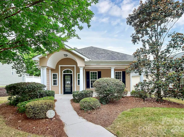 13330 Old Compton Ct, Pineville, NC 28134