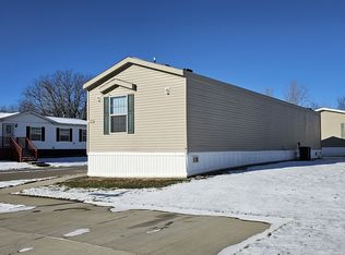127 Ashford Dr, Flint, MI 48504