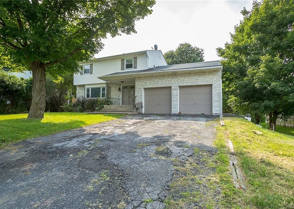 1st image of 33 Keats Dr