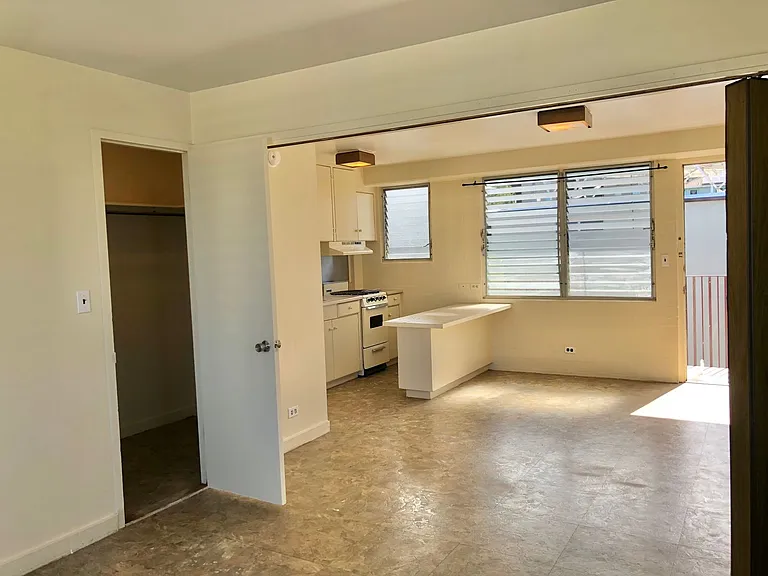 1469 Lusitana St #301 — Photo 9