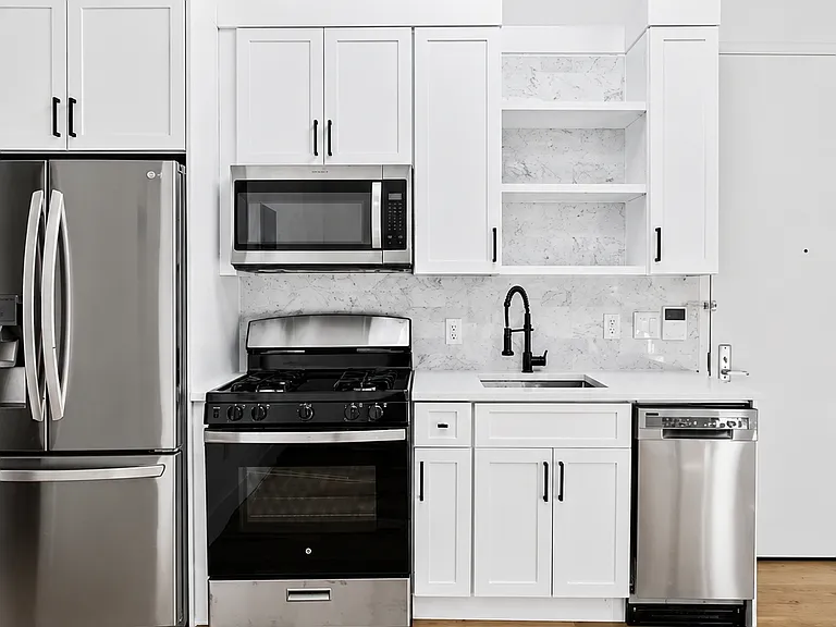 501 Quincy St #1 — Photo 4