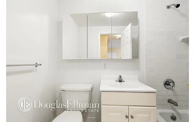 Rented by Douglas Elliman | media 15