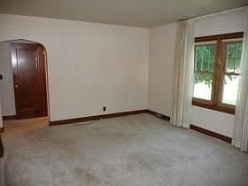 3rd image of 1022 41st St