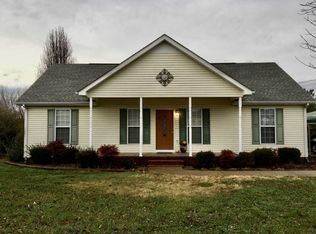 7 Falcon Rd, Fayetteville, TN 37334