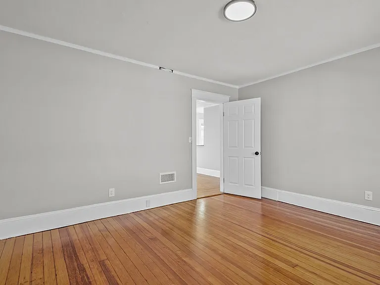 460 Eaton St #1 — Photo 27