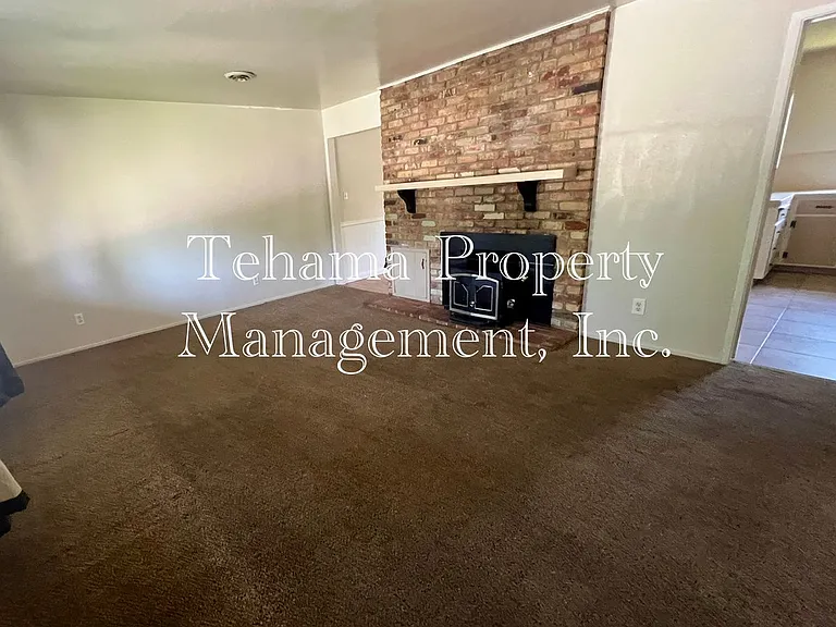 845 Lassen Ave — Photo 2