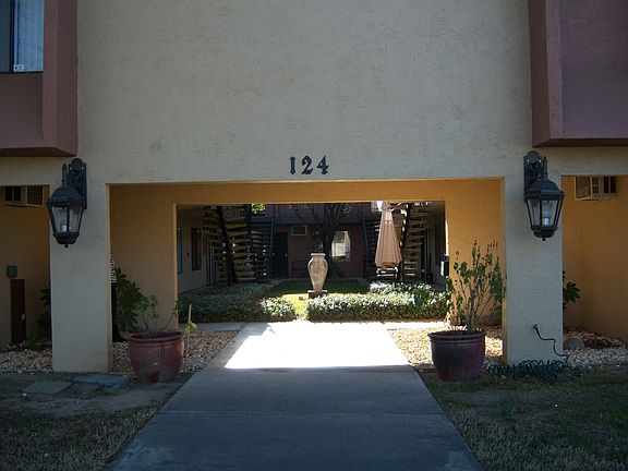 2nd image of 124 E 13th St APT 6