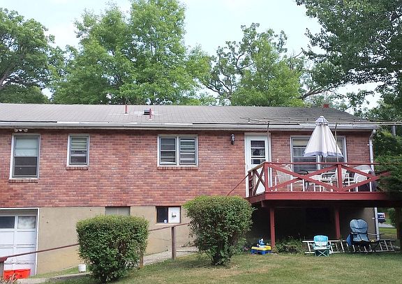 4th image of 292 Quassaick Ave
