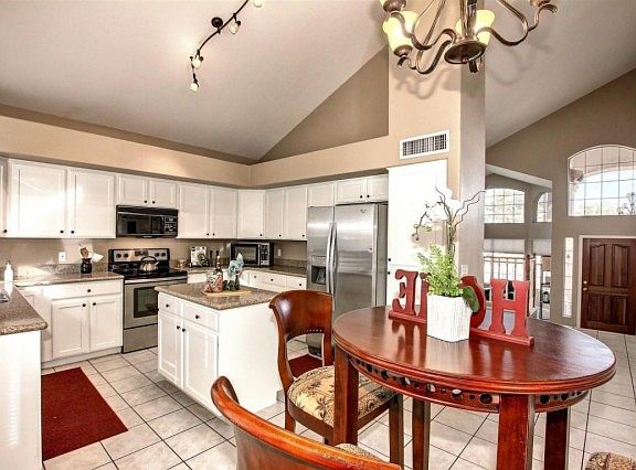 4th image of 5844 W Ironwood Dr