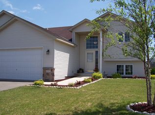 1332 Evergreen Pl, Mayer, MN 55360