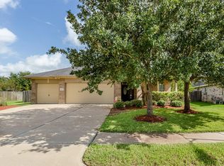 707 Arlington Ln, Rosenberg, TX 77469