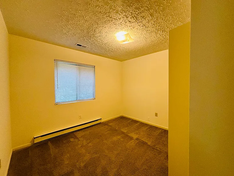 1813 Garden Ln — Photo 16
