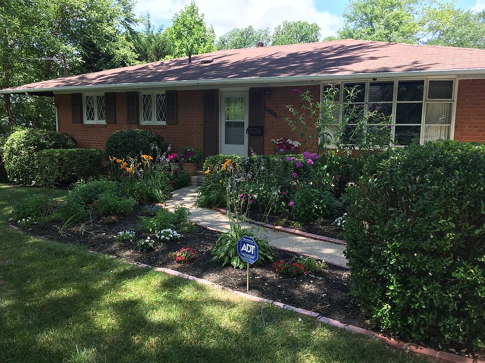 1st image of 6802 Rosewood St