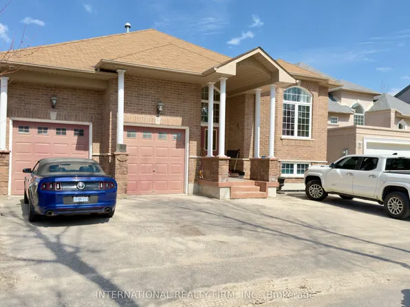 966 Shore Ln, Wasaga Beach, ON L9Z 2B4