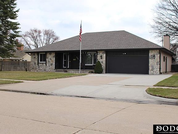 2nd image of 2323 Teakwood Dr