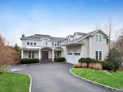 256 Parsells Ln, Closter, NJ, 07624