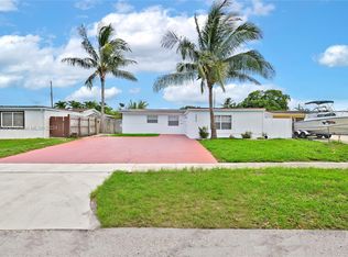 7830 Raleigh St, Hollywood, FL 33024