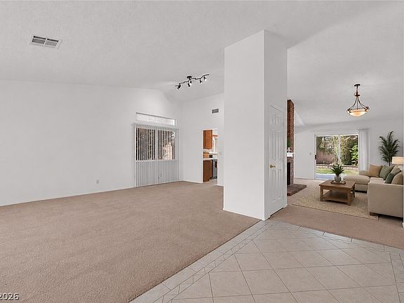 4th image of 1816 Escondido Ter