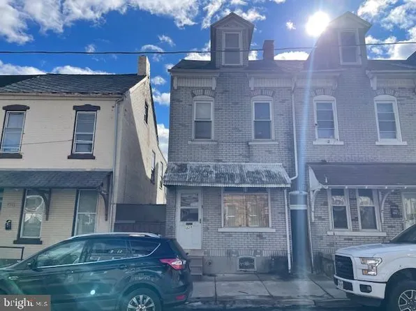 828 W Allen St, Allentown, PA 18102