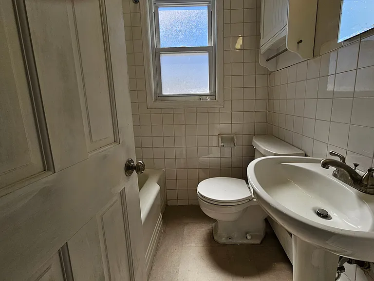 431 Madison Ave — Photo 7