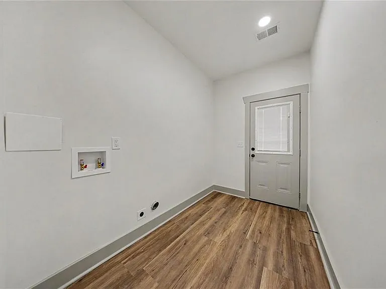 3 Forsyth St NE — Photo 21