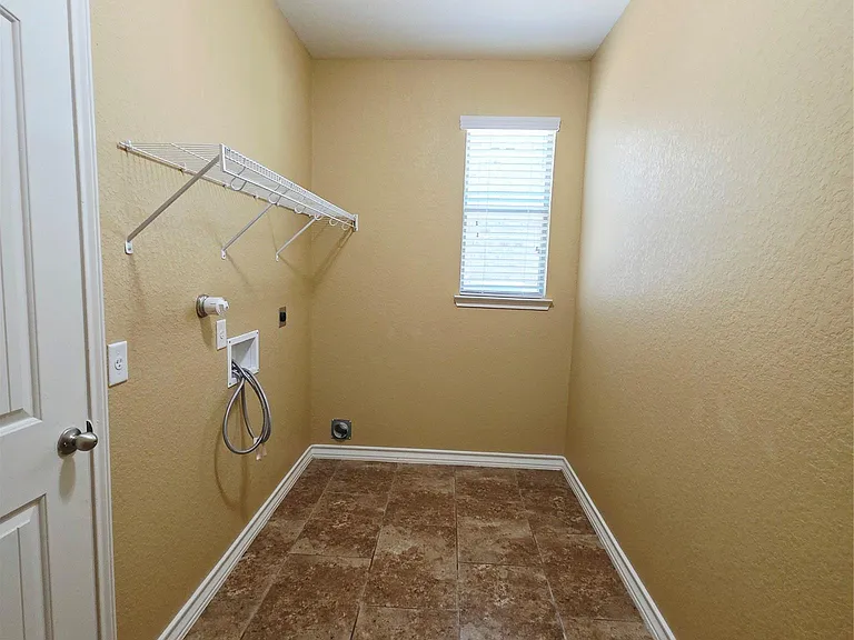 228 Dove Hl — Photo 16