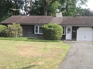 9 Harmon Pl, Pompton Plains, NJ 07444