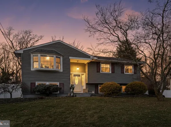 113 Parkview Rd, Stratford, NJ 08084