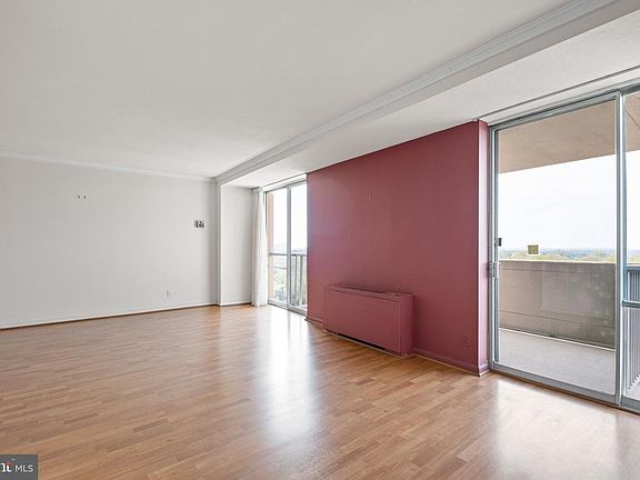 4th image of 2401 Pennsylvania Ave APT 1206