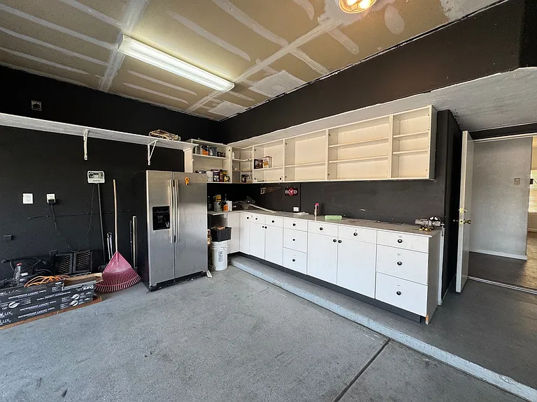 10408 Toscana St NW — Photo 17