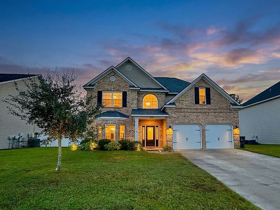 2nd image of 674 Red Oak Ln