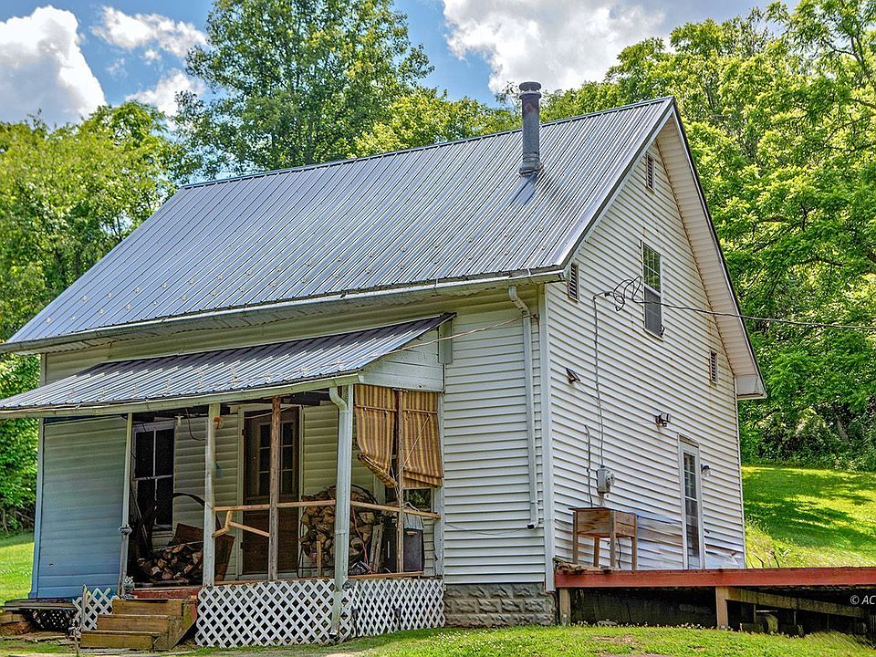 1st image of 32849 McCumber Rd