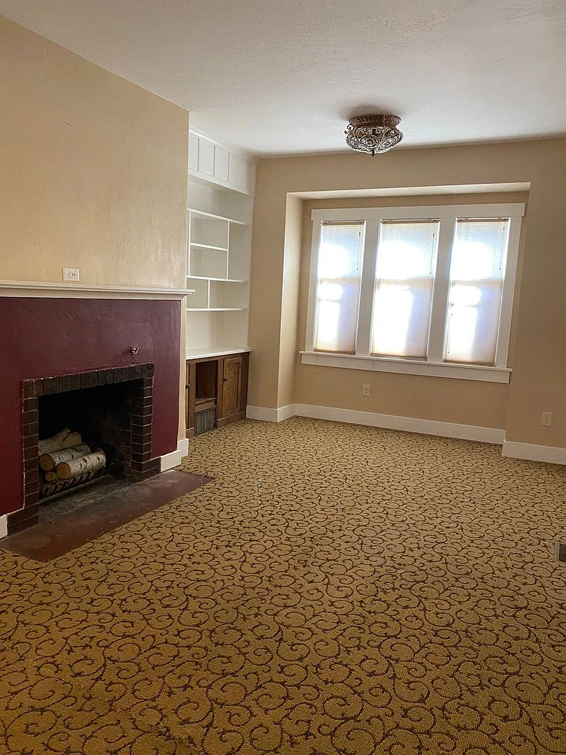 Beautiful 2bdr Bungalow Near Downtown — Photo 2
