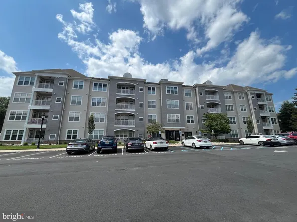 435 Masterson Ct, Trenton, NJ 08618