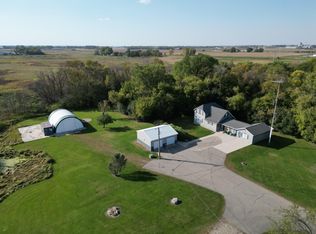 1910 30th St SW, Willmar, MN 56201