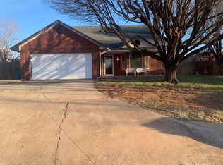 1601 Green Leaf Ln, Edmond, OK 73013