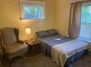 1172 Manchester Rd ROOM 6, Akron, OH 44307