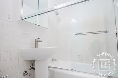 Rented by Nolita Group