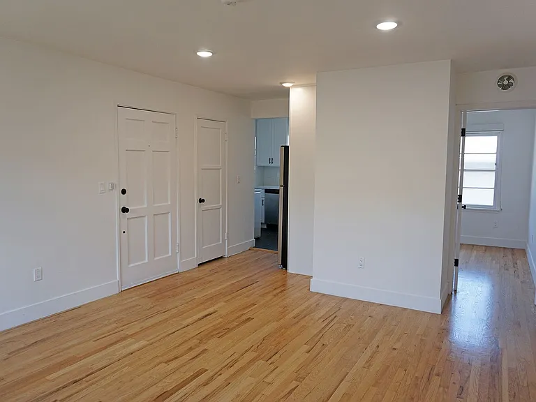 1132-1142 Princeton Street — Photo 5