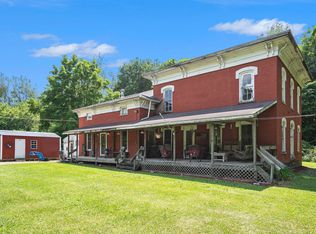 44769 Paw Paw Rd, Paw Paw, MI 49079