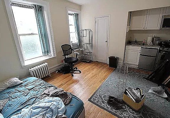 3rd image of 929 W End Ave #1