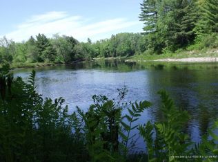 21 Park St, Milo, ME 04463