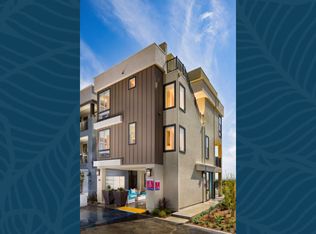 1046 Hampton Dr, Costa Mesa, CA 92627