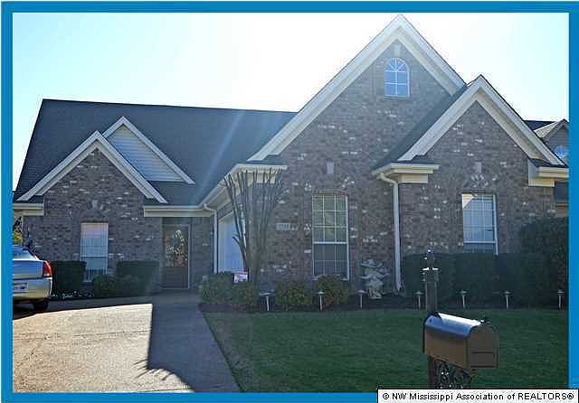 1st image of 2733 Graystone Dr
